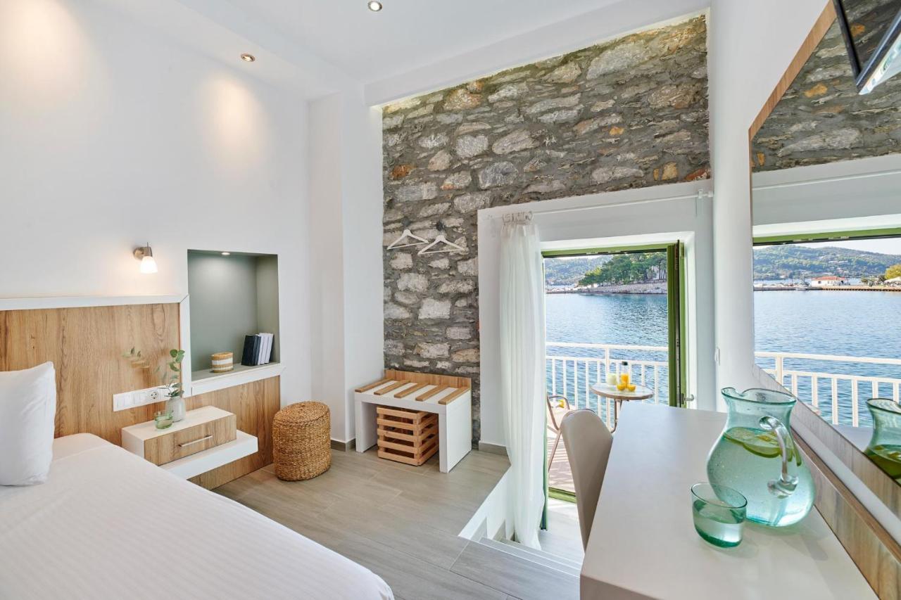 The Water Aparthotel Skiathos Town Ngoại thất bức ảnh