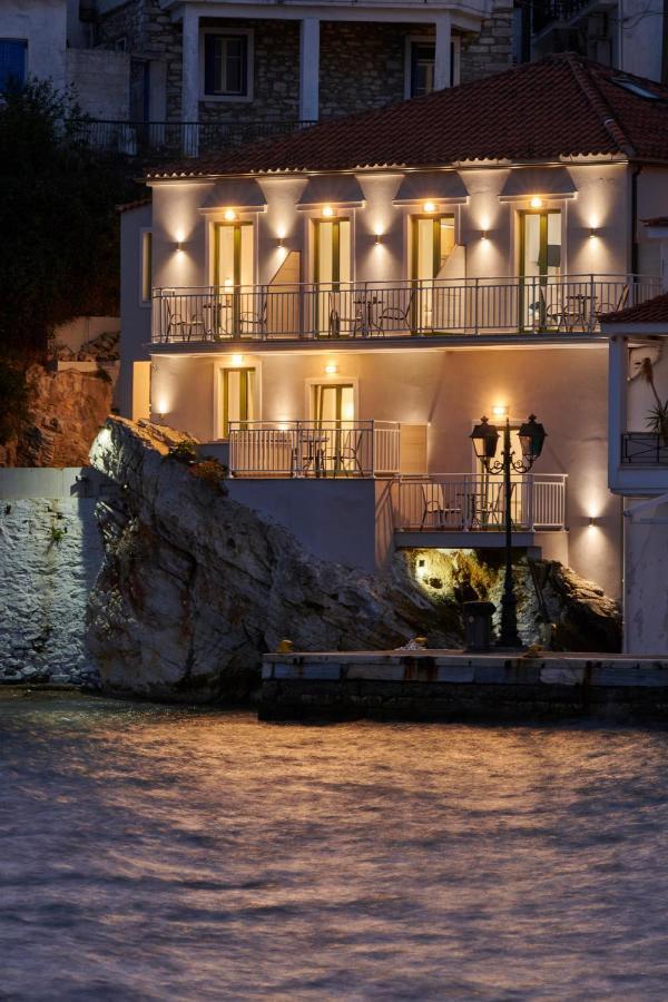 The Water Aparthotel Skiathos Town Ngoại thất bức ảnh