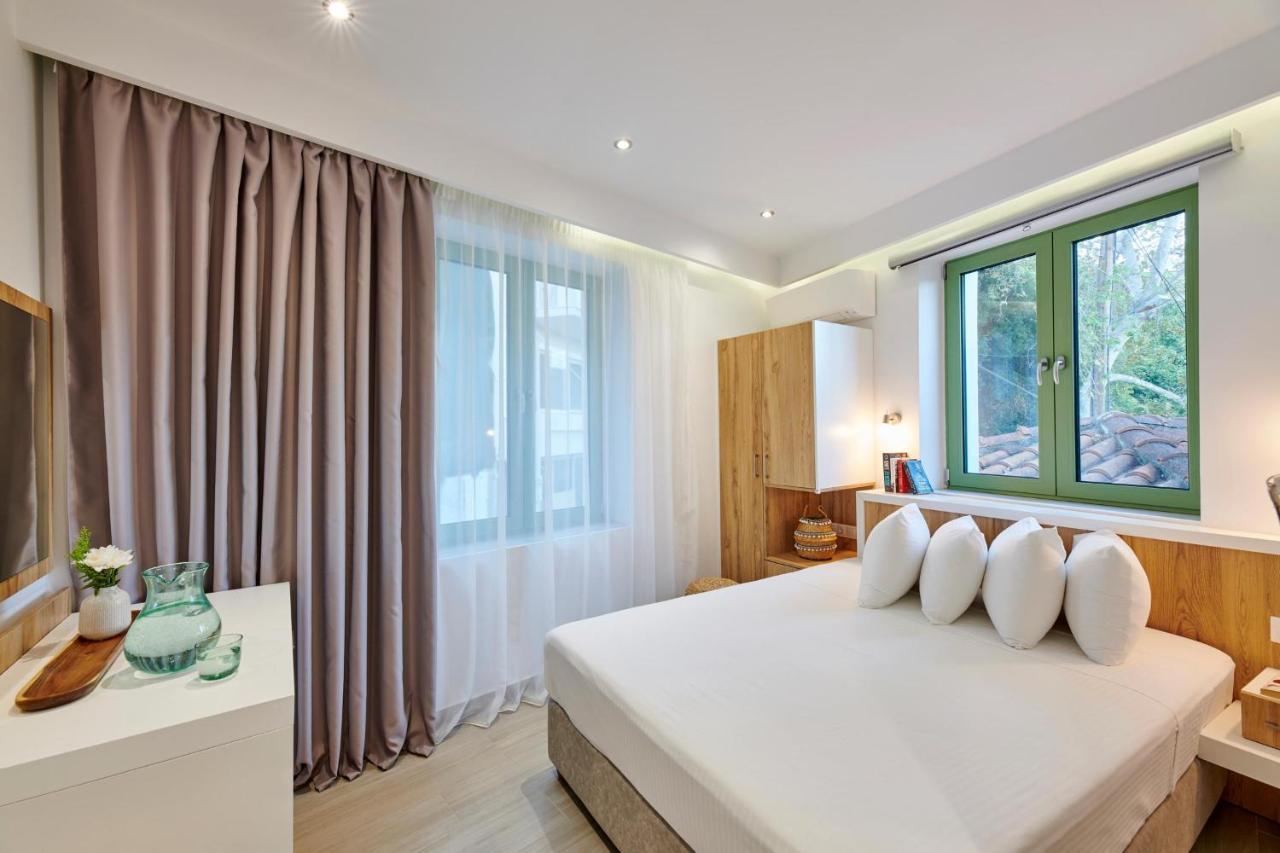 The Water Aparthotel Skiathos Town Ngoại thất bức ảnh